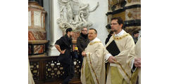 Aussendung der Sternsinger im Hohen Dom zu Fulda (Foto: Karl-Franz Thiede)